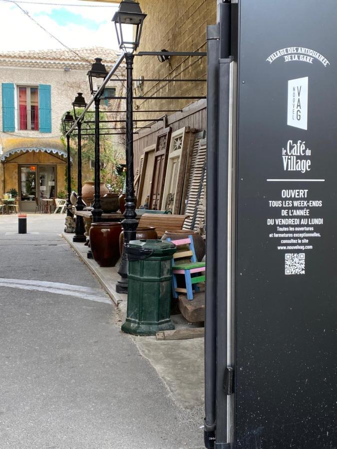 Cote Court Bed & Breakfast L'Isle-sur-la-Sorgue Exterior photo