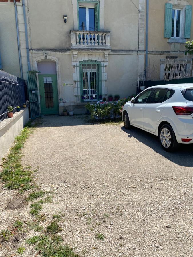 Cote Court Bed & Breakfast L'Isle-sur-la-Sorgue Exterior photo